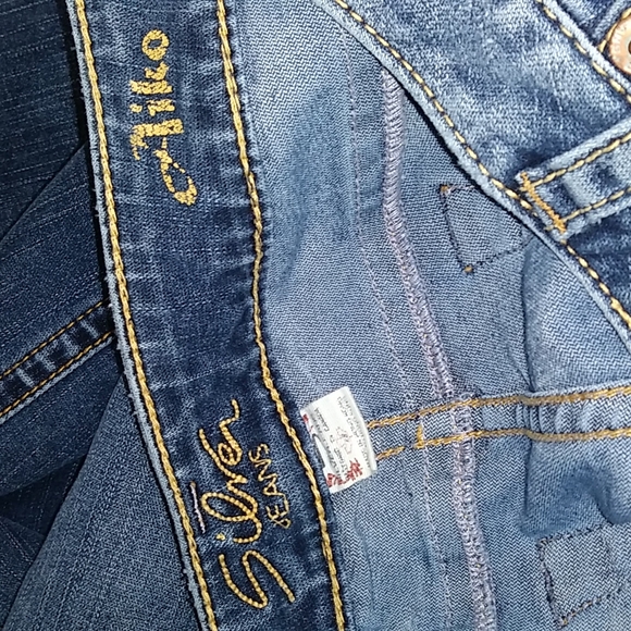 Silver Jeans - Picture 5 of 5